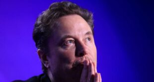 Musk suggests late Twitter disclosure was a mistake seeks to