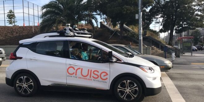 GMs Cruise to offer robotaxis on Ubers platform from next