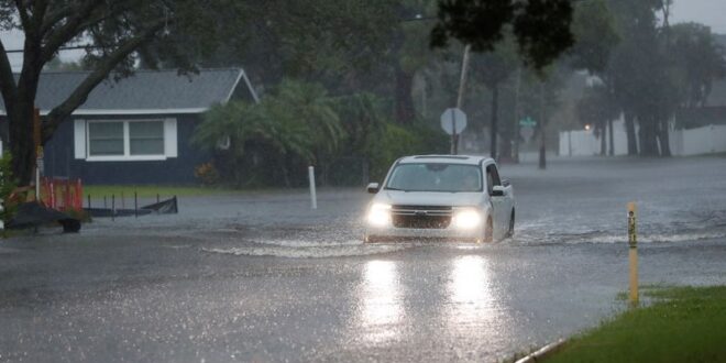 Hurricane Debby takes aim at Floridas Gulf Coast expected to