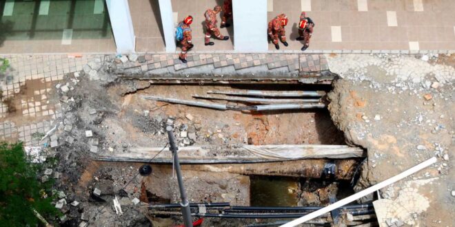 KL sinkhole Obstruction detected SAR to resume 2am Thursday Aug