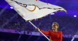 Other Sports Olympic flag arrives in Los Angeles host city