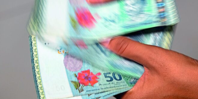 Ringgit likely to strengthen well below 455 against US dollar