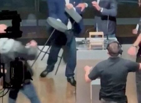 Candidate for Sao Paulo mayor clobbered with chair in chaotic