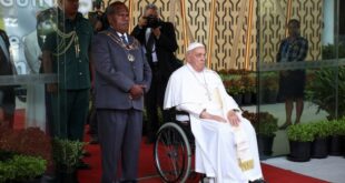 Pope Francis in resource rich PNG urges fair treatment for workers